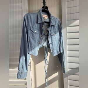 Lone star. Size M. Blue Button Down Shirt with Modern Cropped Design